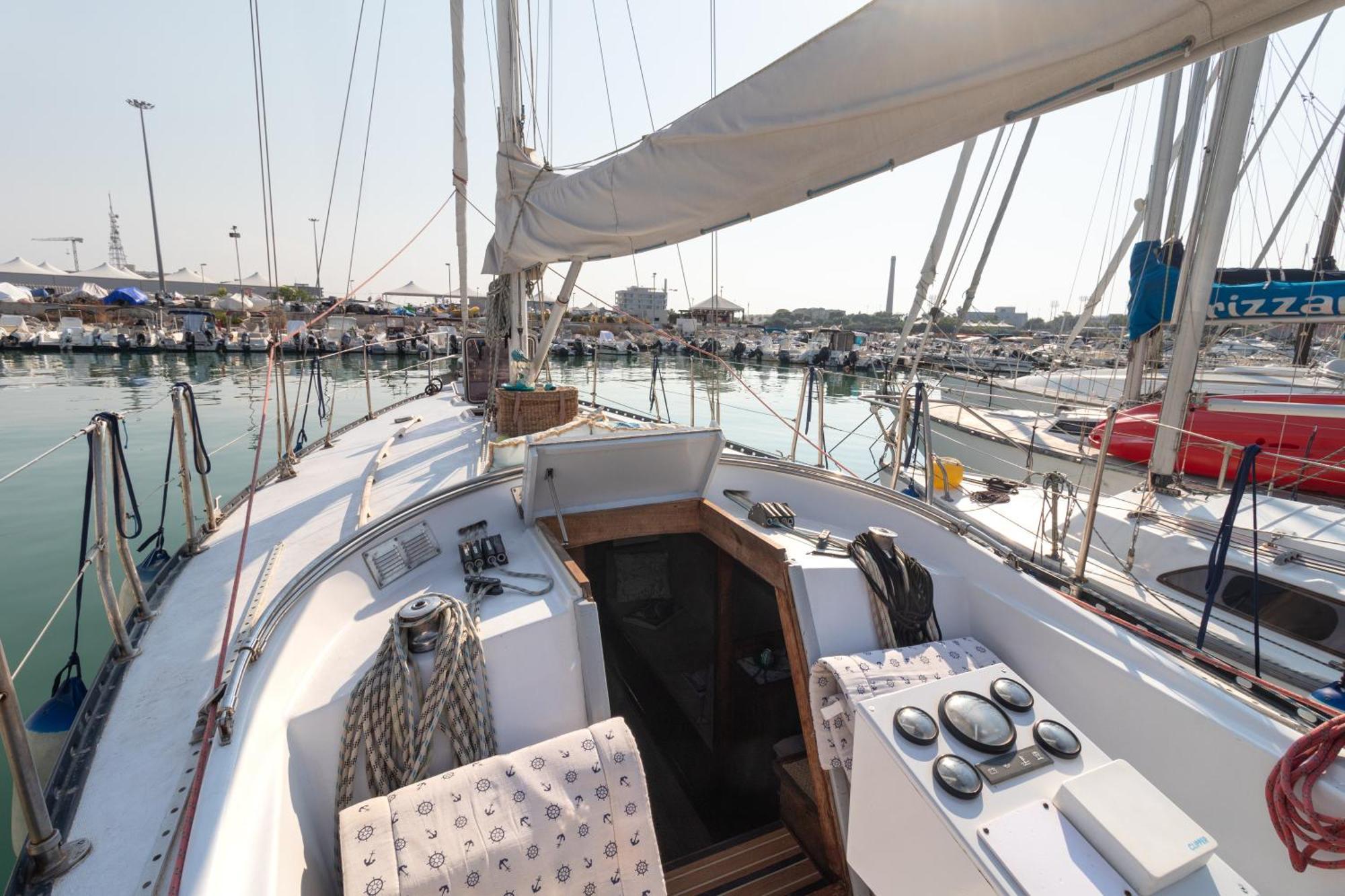 ホテル Quo Vadis Yacht バーリ エクステリア 写真