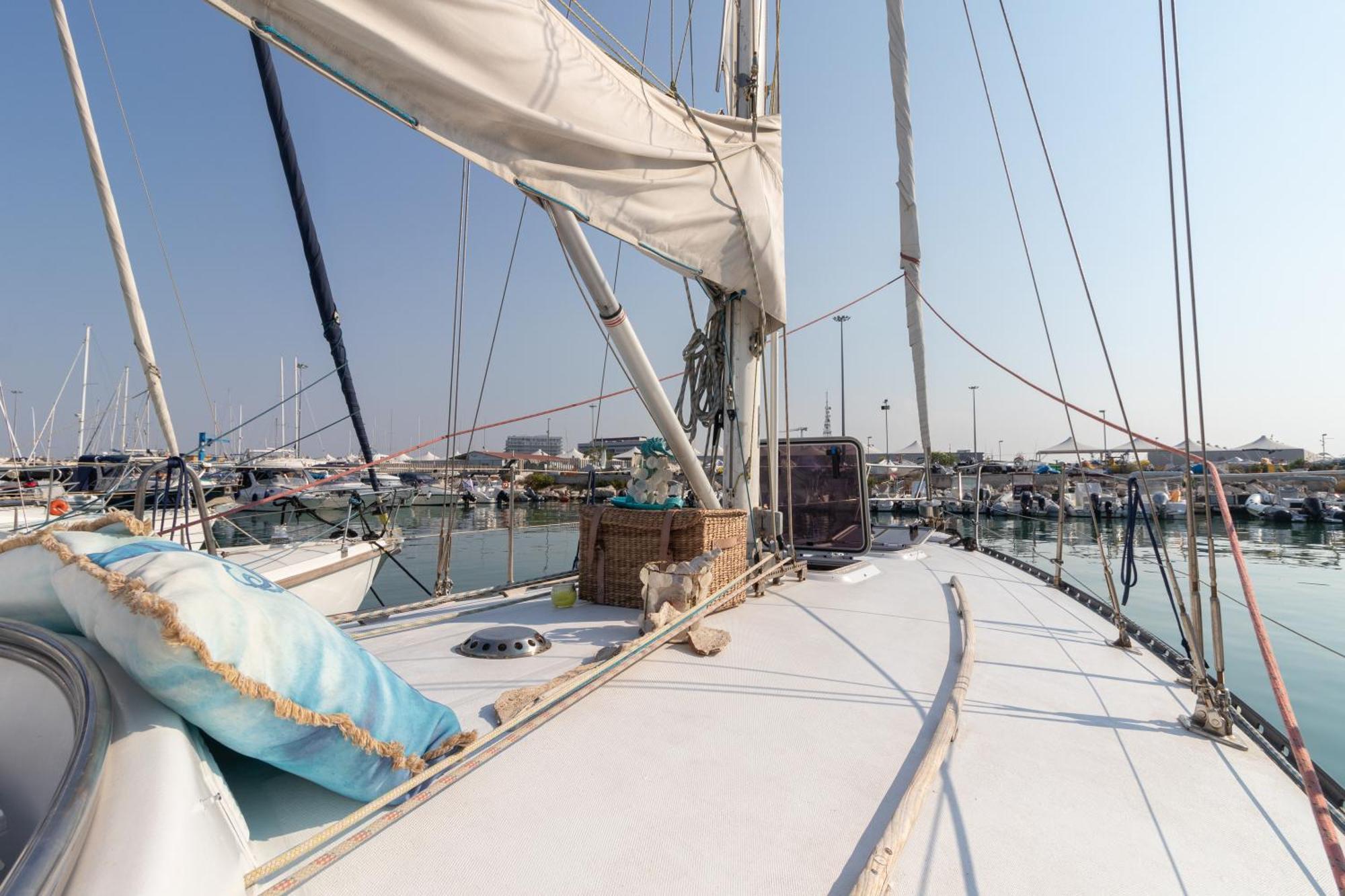 ホテル Quo Vadis Yacht バーリ エクステリア 写真